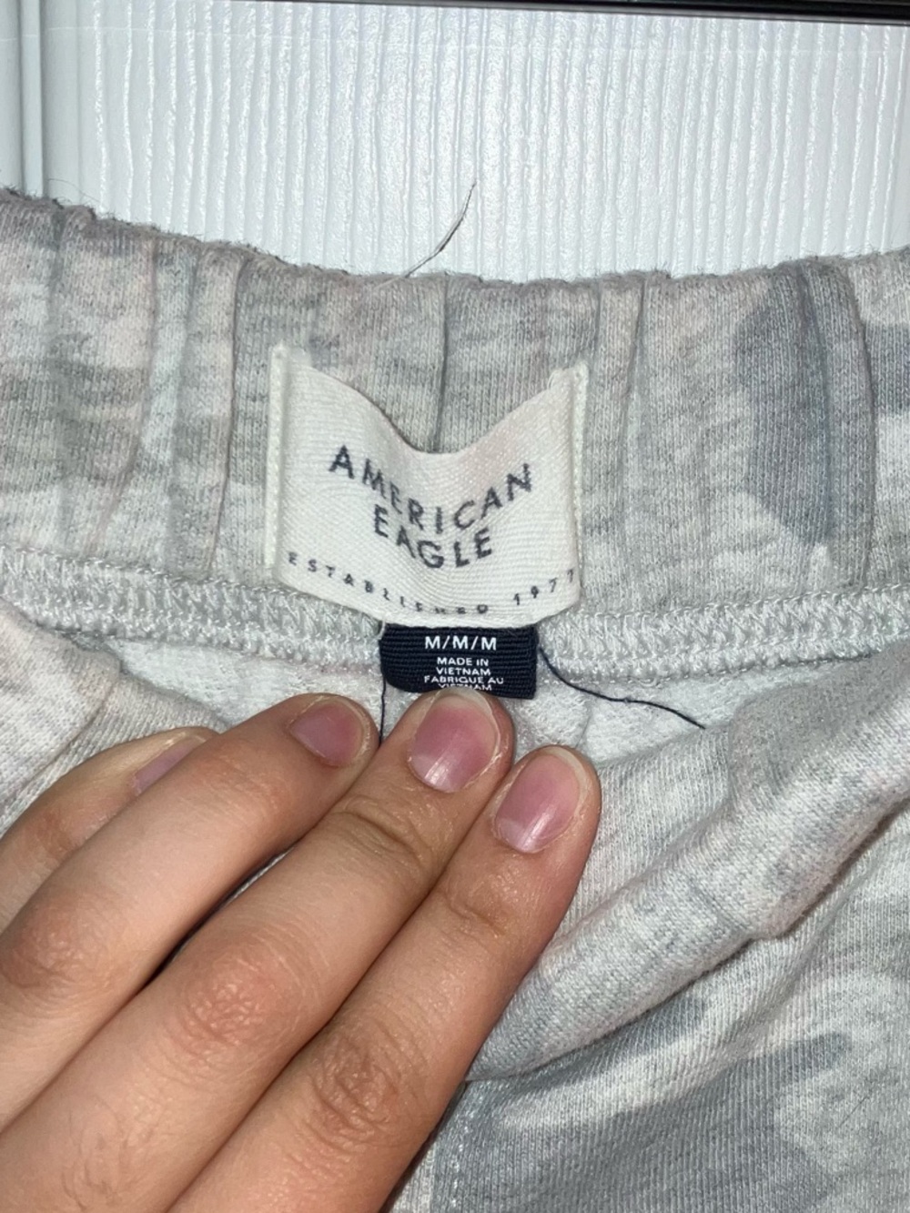 American Eagle Camo Barrel Sweatpants - Picture 5 of 8
